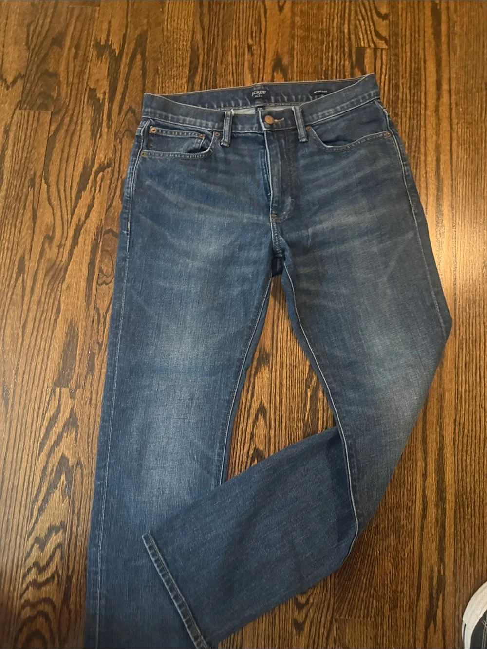 J. Crew Men's Slim Straight Jeans in Medium Blue Wash 30W x 30L